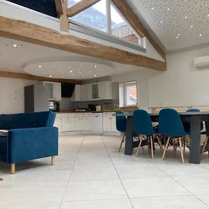 https://grand-saint-vincent-de-mercuze.hotels-rhonealpes.com