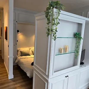 https://charmant-appartement.brusselshotelsbook.com